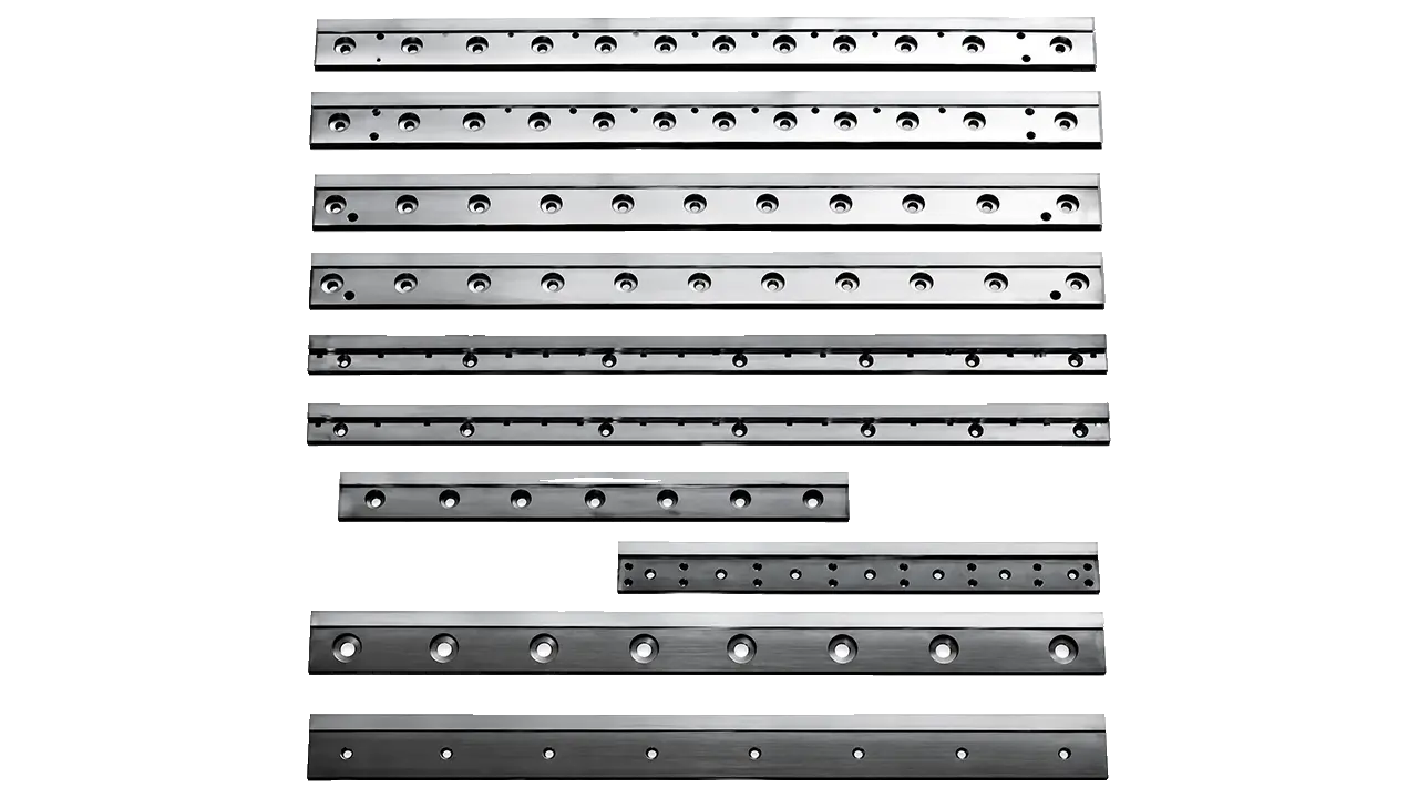 Cold cutting blade close-up — LayerQuestar flat bag machine clean-edge cold cut system